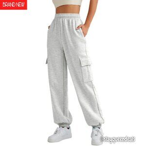 Oversized Fleece Cargo Sweatpants with Pockets - Women's Joggers